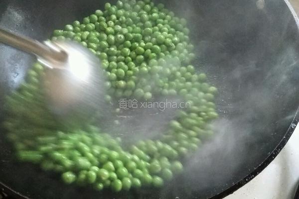 清炒豌豆的做法图解3