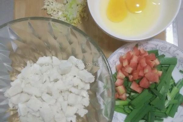 鸡蛋炒馍花的做法图解1