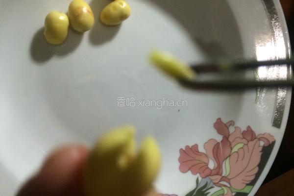 白果炖鸡汤的做法图解2