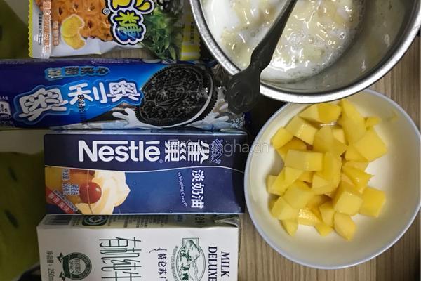 芒果慕斯的做法图解1