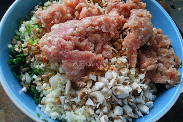 荠菜馅春卷的做法图解4