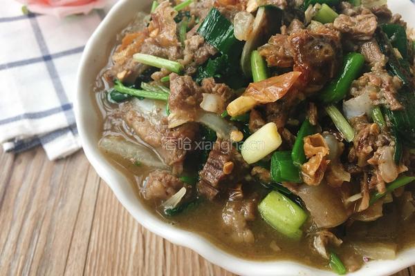 萝卜炖牛筋肉的做法图解1
