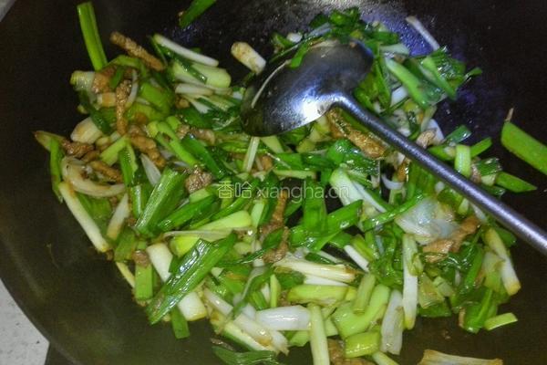 蒜苗炒肉的做法图解6