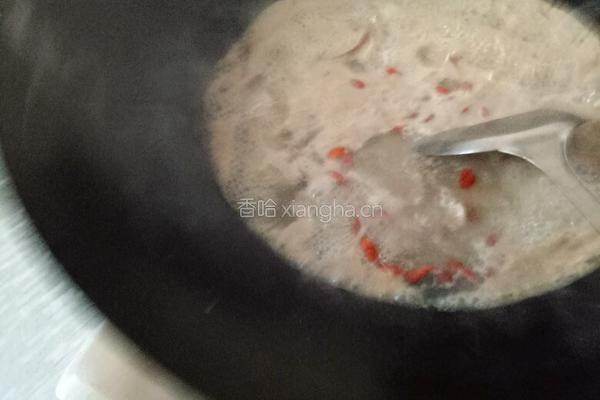 当归党参猪腰汤的做法图解5