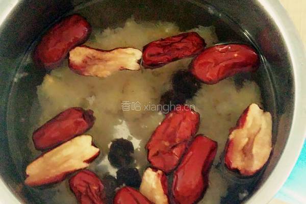 红枣银耳羹的做法图解5