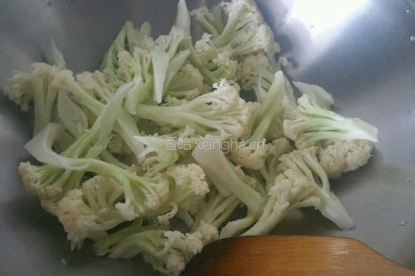 干煸有机菜花的做法图解2