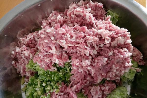 萝卜肉包子馅的做法图解5