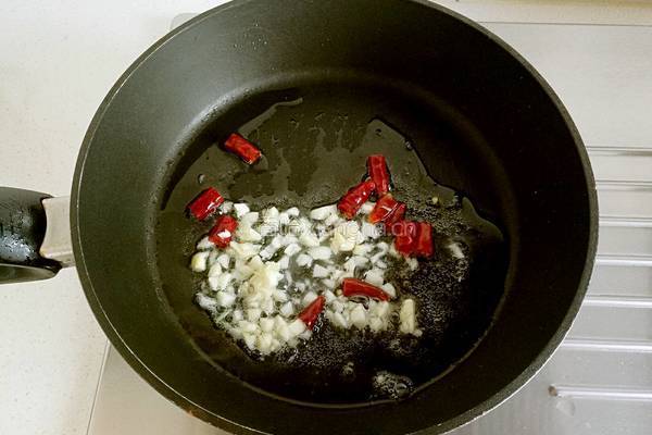 酸辣土豆片的做法图解6