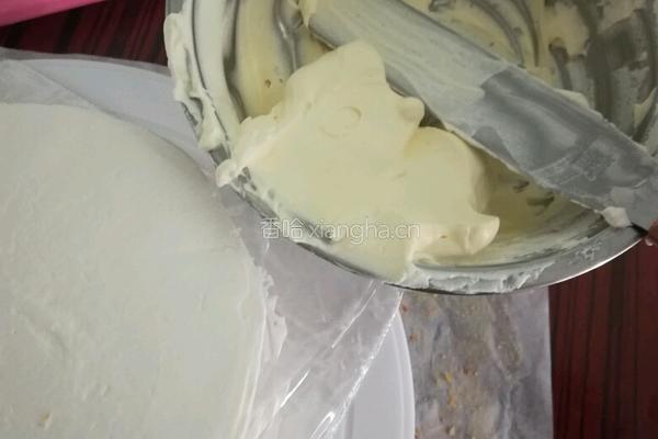 奶油水果蛋糕的做法图解4