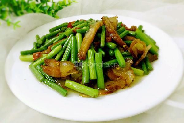 蒜苔炒腊肉的做法图解8