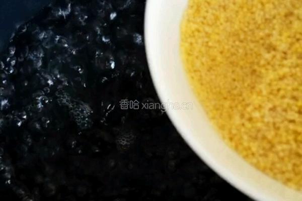 海参小米粥的做法图解4