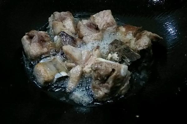 糖醋排骨的做法图解3