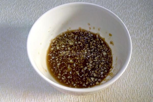 芝麻酱拌黄瓜豆皮的做法图解5