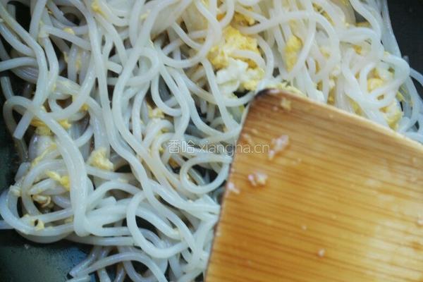 鸡蛋炒桂林米粉的做法图解5