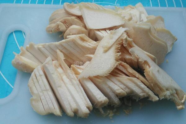 韭菜炒白灵菇的做法图解2