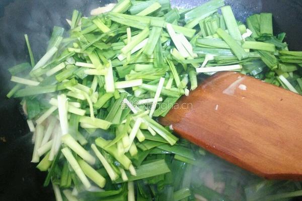 韭菜炒白灵菇的做法图解12