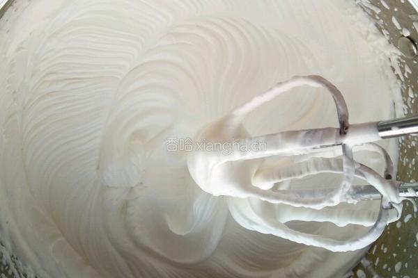 奶油水果蛋糕的做法图解3