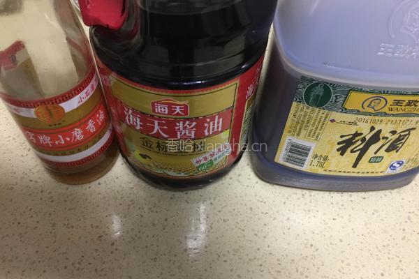 猪皮花生的做法图解4