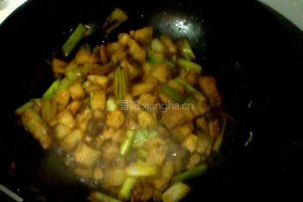 五花肉炖双豆（土豆豆角）的做法图解6