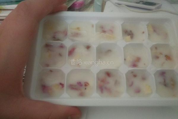 牛奶玫瑰冻的做法图解7