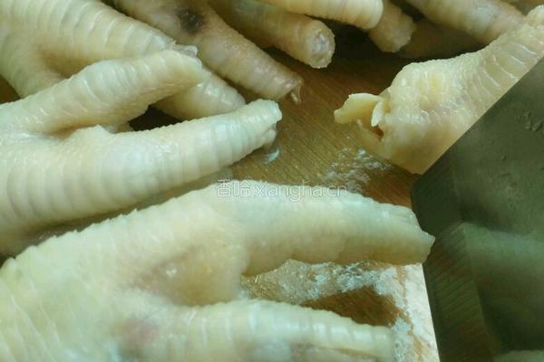 卤麻辣鸡爪的做法图解3