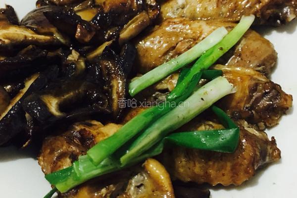 电饭煲焖鸡翅的做法图解5