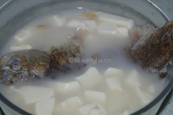 鲫鱼豆腐汤