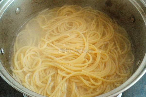 番茄肉酱意面的做法图解4