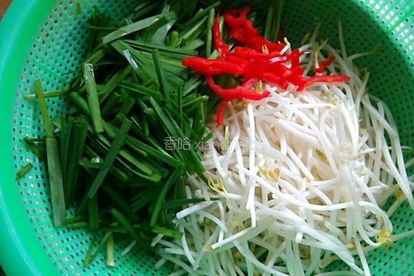 韭菜炒绿豆芽的做法图解4