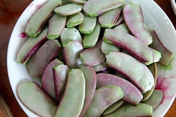 扁豆烧肉的做法图解3