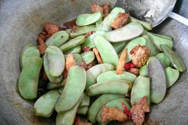 扁豆烧肉的做法图解7