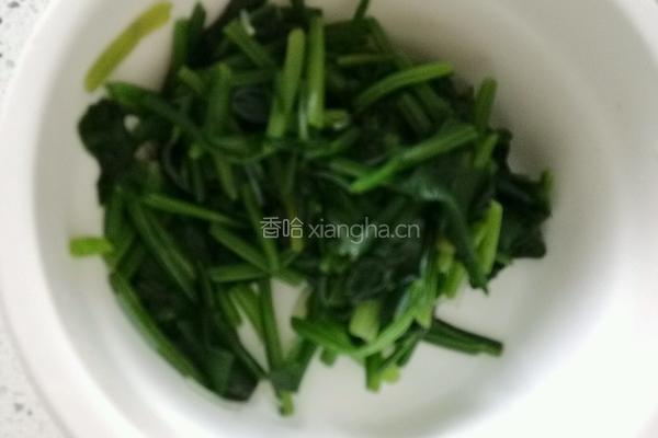 虾子酱靓拌菠菜的做法图解3