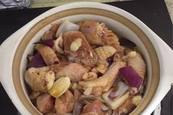 板栗焖鸡的做法图解4