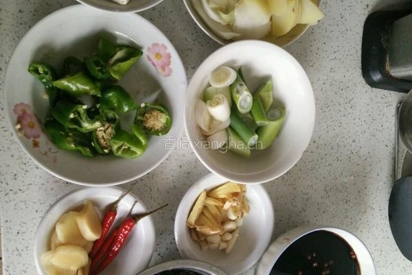 红烧查干湖大鱼头的做法图解3