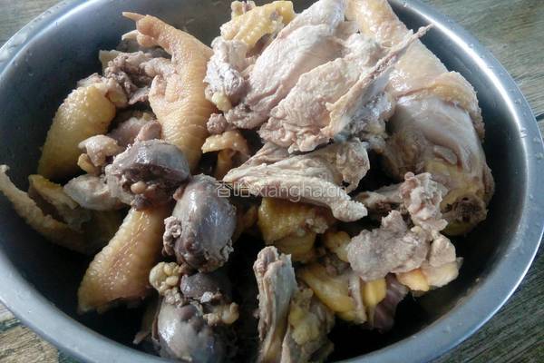 小鸡炖蘑菇的做法图解4