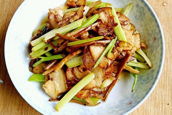 炒卤肉的做法图解3