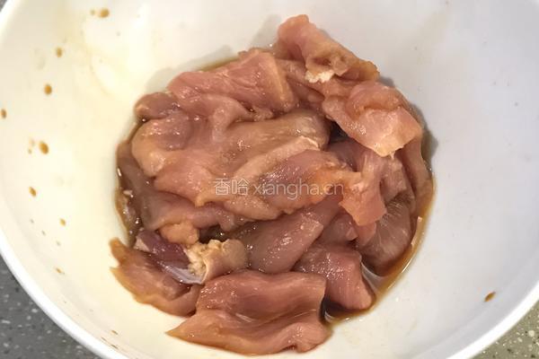 黯然销魂豆角炖肉盖饭的做法图解1