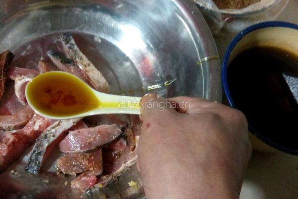 达州石梯大河鱼庄蒸鱼的做法图解8