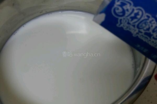 自制美味黄桃酸奶的做法图解4