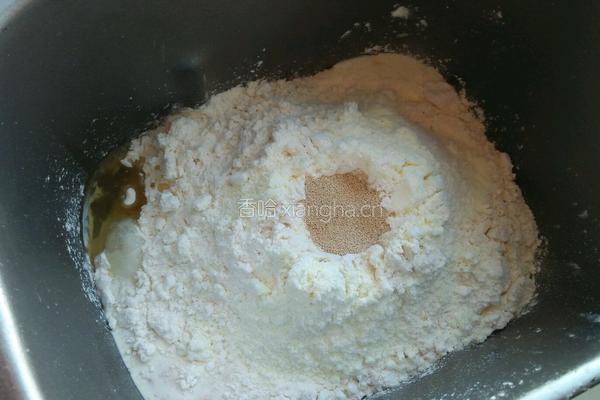奶油汉堡胚的做法图解1