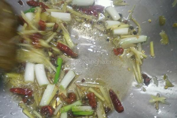 咸菜小炒的做法图解3