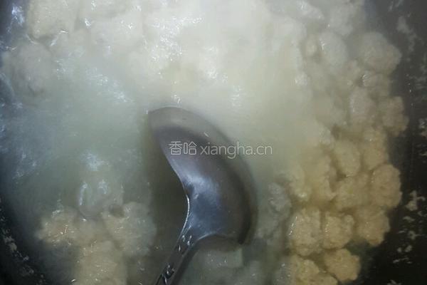 猪肉丸子的做法图解4