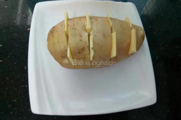 风琴土豆沙拉的做法图解2
