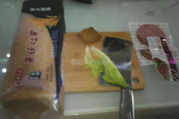 自制三明治的做法图解1