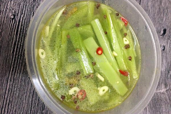 泡椒莴笋的做法图解7