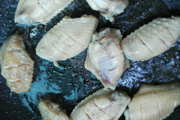 蚝油焖鸡翅的做法图解4