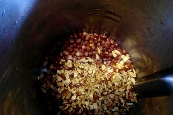 红豆红枣养颜补血豆浆的做法图解6