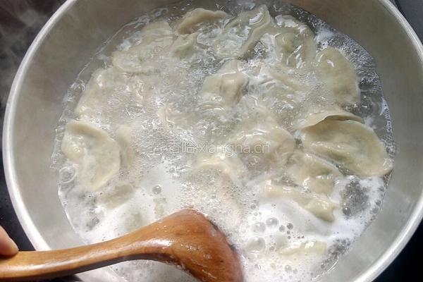 韭菜猪肉水饺的做法图解15