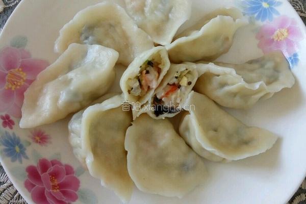 白菜虾仁饺子的做法图解17