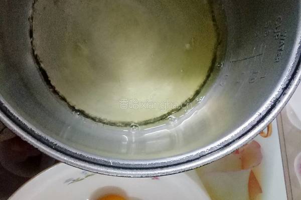 八寸戚风蛋糕(后蛋法）的做法图解3